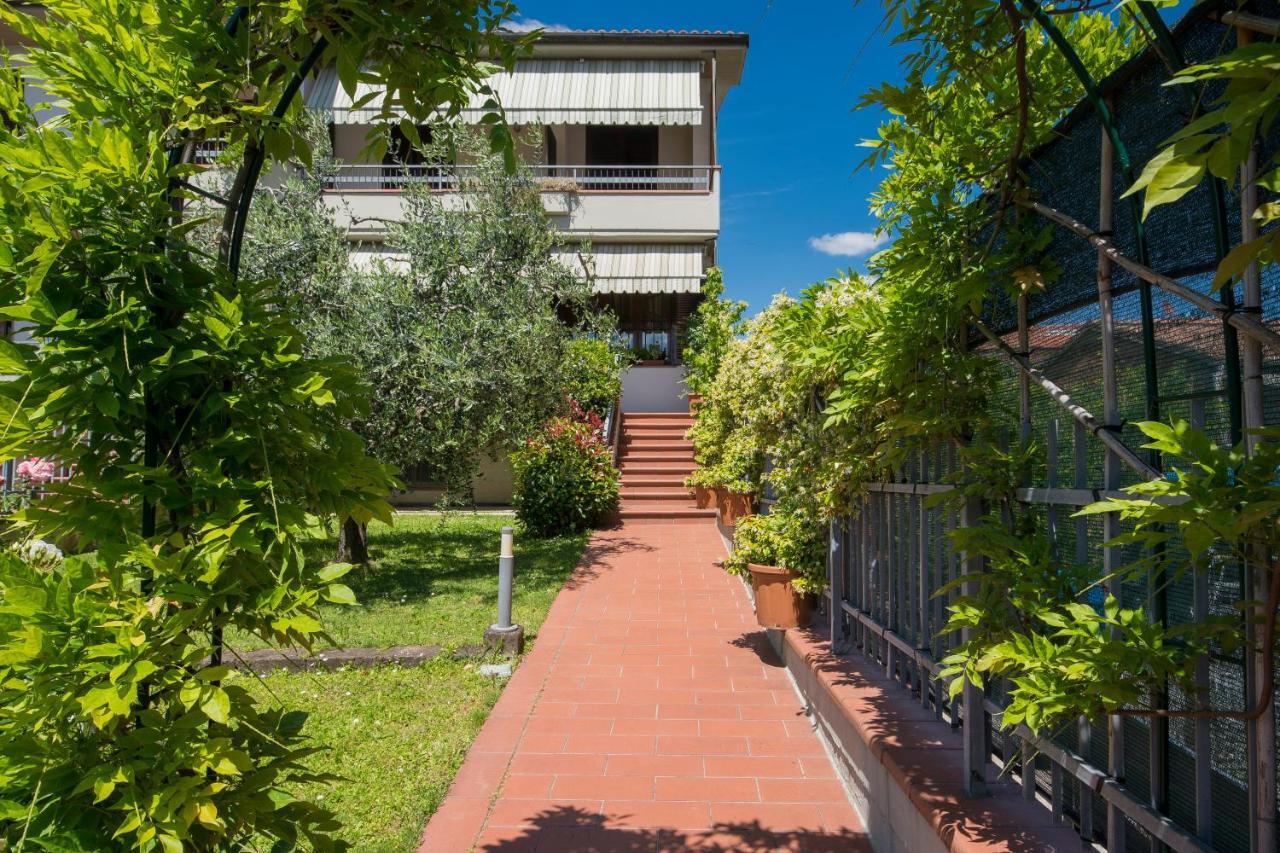 Bed & Breakfast Profumo D'Estate Agliana Exterior photo